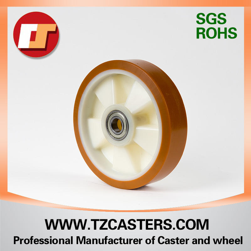Polyurethane wheeled nylon core (3005-PN plum)